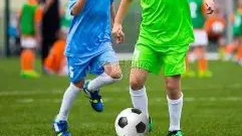 “布冯子嗣加入捷克国家队，处子战立下关键一功”